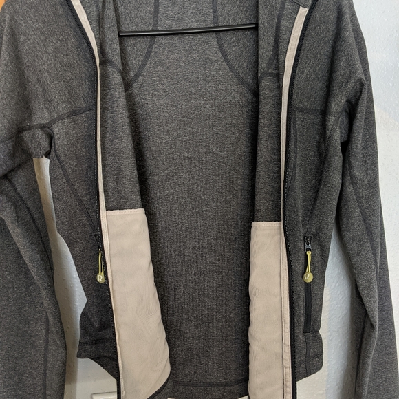 Lululemon form jacket - Picture 3 of 4